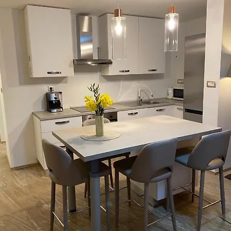 Mali Stan アパート